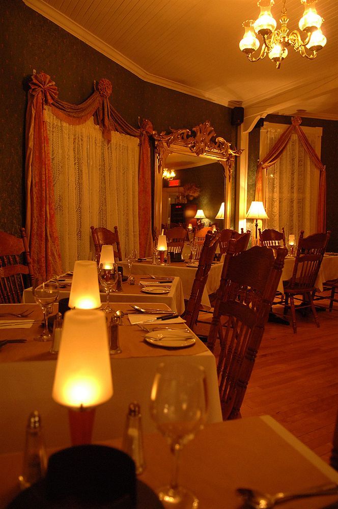 Auberge De La Tour Du Lac Sainte-Agathe-des-Monts Kültér fotó