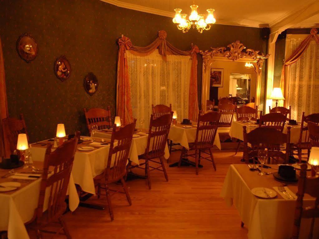 Auberge De La Tour Du Lac Sainte-Agathe-des-Monts Kültér fotó